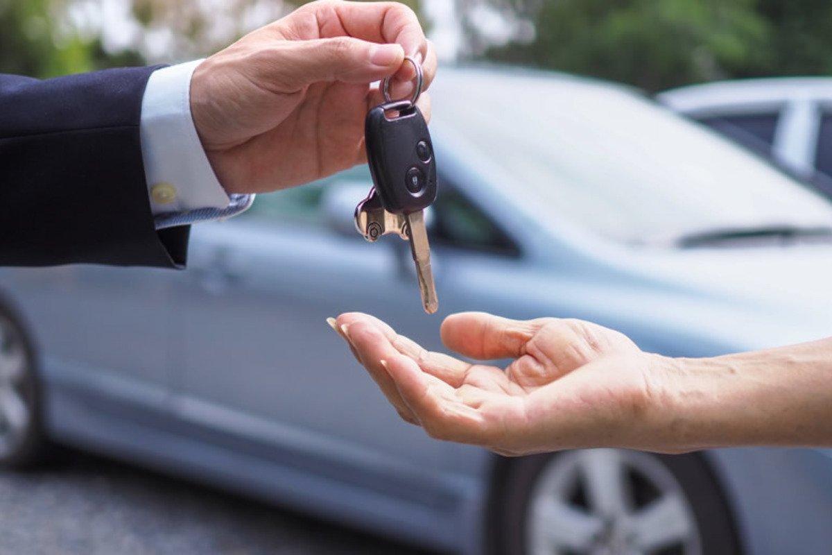 Наем на автомобил: практично ръководство как да изберете най-добрата кола под наем